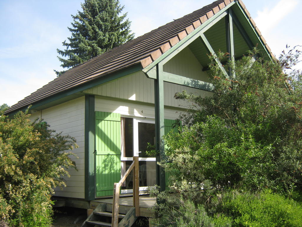 Village-Chalets Le Ru Du Pre Deux Rivieres Стая снимка