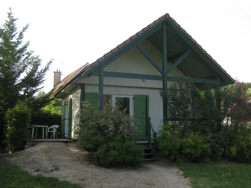 Village-Chalets Le Ru Du Pre Deux Rivieres Стая снимка