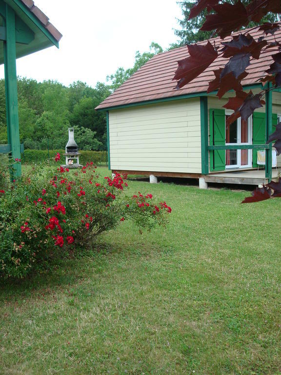 Village-Chalets Le Ru Du Pre Deux Rivieres Стая снимка