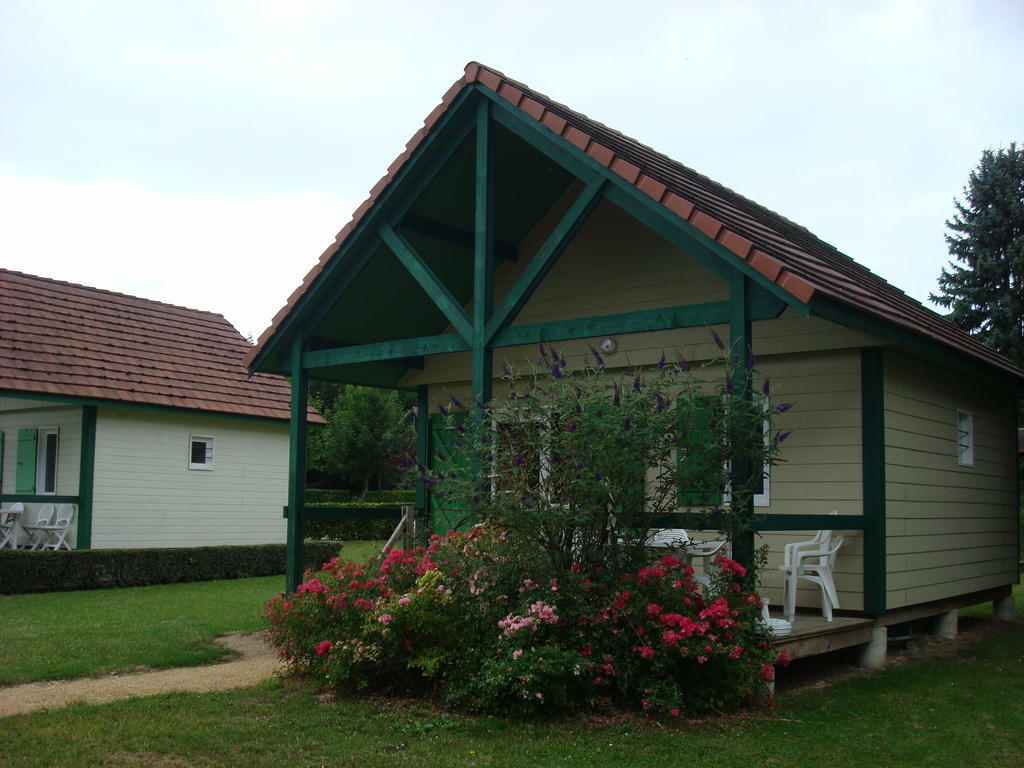 Village-Chalets Le Ru Du Pre Deux Rivieres Стая снимка
