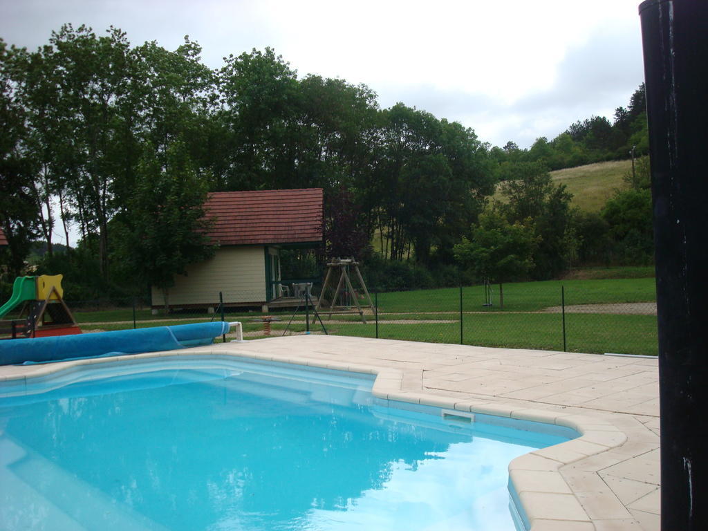 Village-Chalets Le Ru Du Pre Deux Rivieres Стая снимка