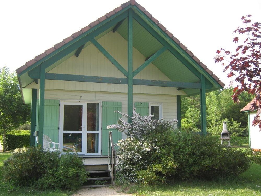 Village-Chalets Le Ru Du Pre Deux Rivieres Екстериор снимка