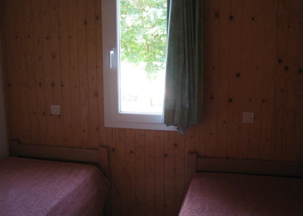Village-Chalets Le Ru Du Pre Deux Rivieres Екстериор снимка